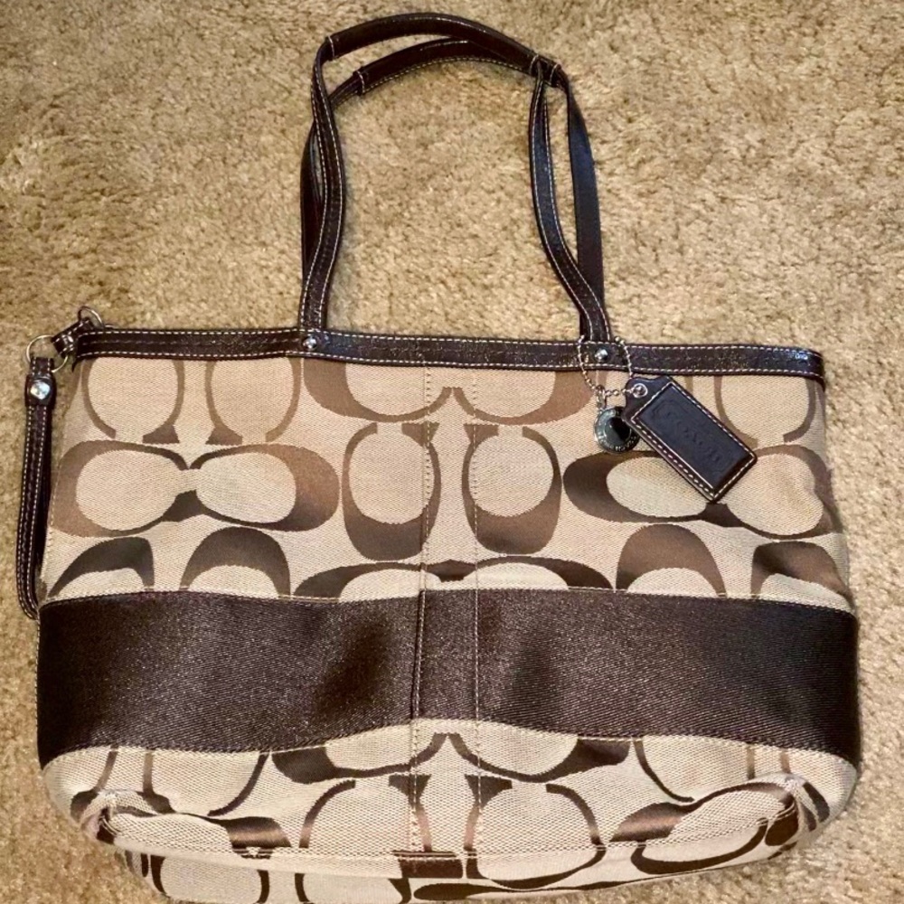 Coach 10124 Signature Brown Striped Shoulder Bag